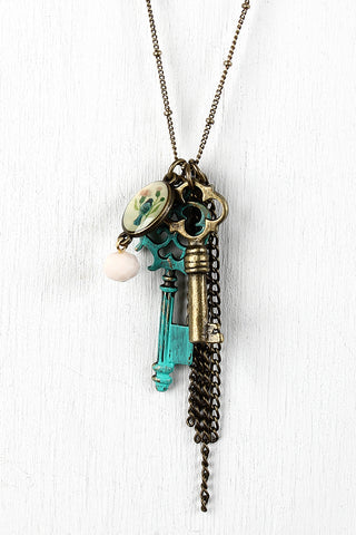 Romantic Keys Cluster Pendants Necklace